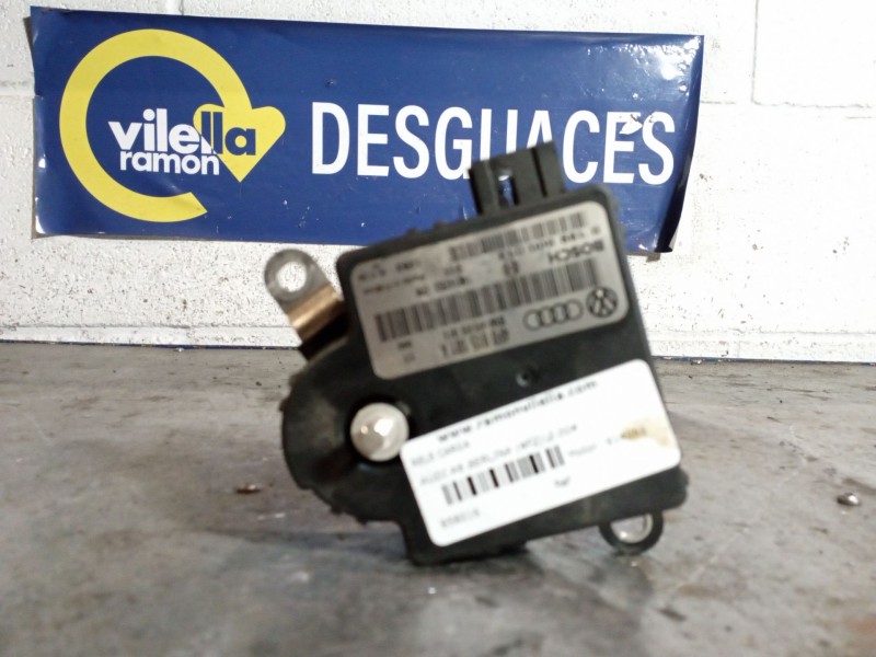 Recambio de plastico carga para audi a6 berlina (4f2) 3.0 tdi quattro (165kw) referencia OEM IAM   