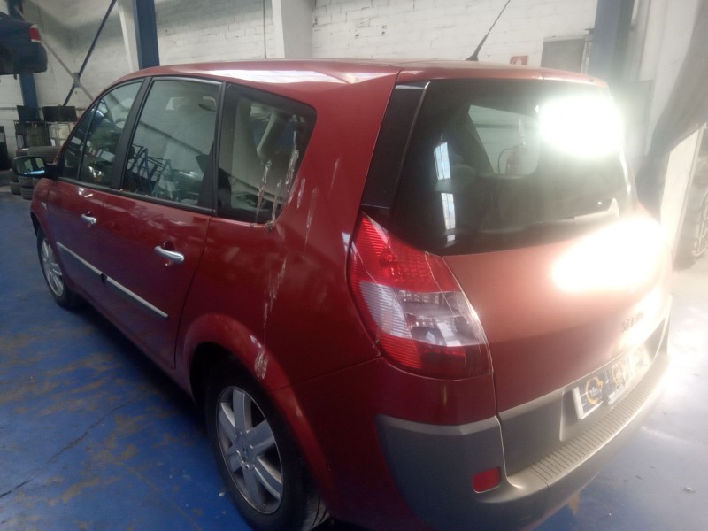 renault scenic ii del año 2004