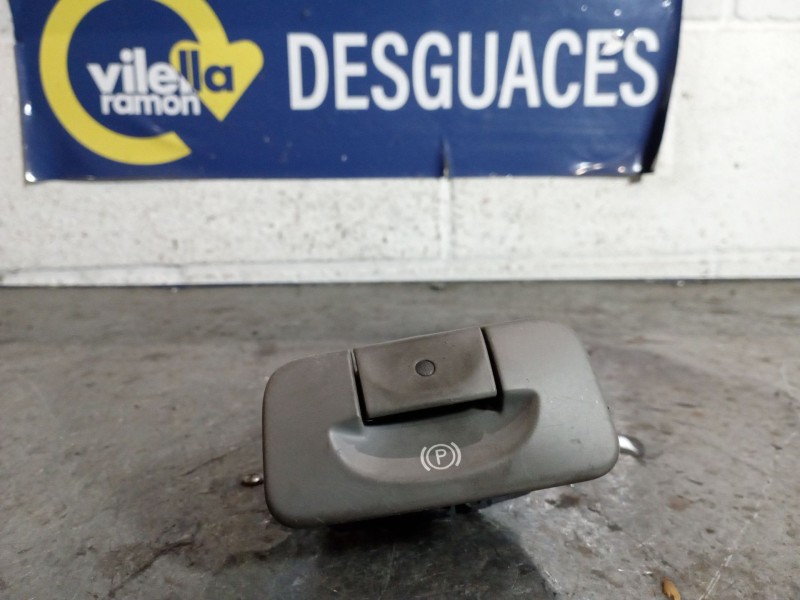 Recambio de boton freno de mano electrico para renault scenic ii referencia OEM IAM   