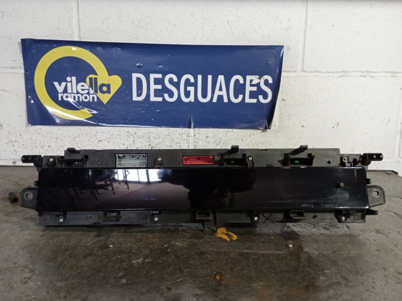 Recambio de cuadro instrumentos para renault scenic ii referencia OEM IAM P8200451505A  