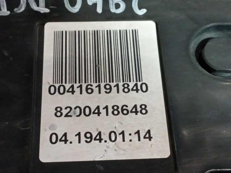 Recambio de freno de mano electrico para renault scenic ii referencia OEM IAM 8200418648  