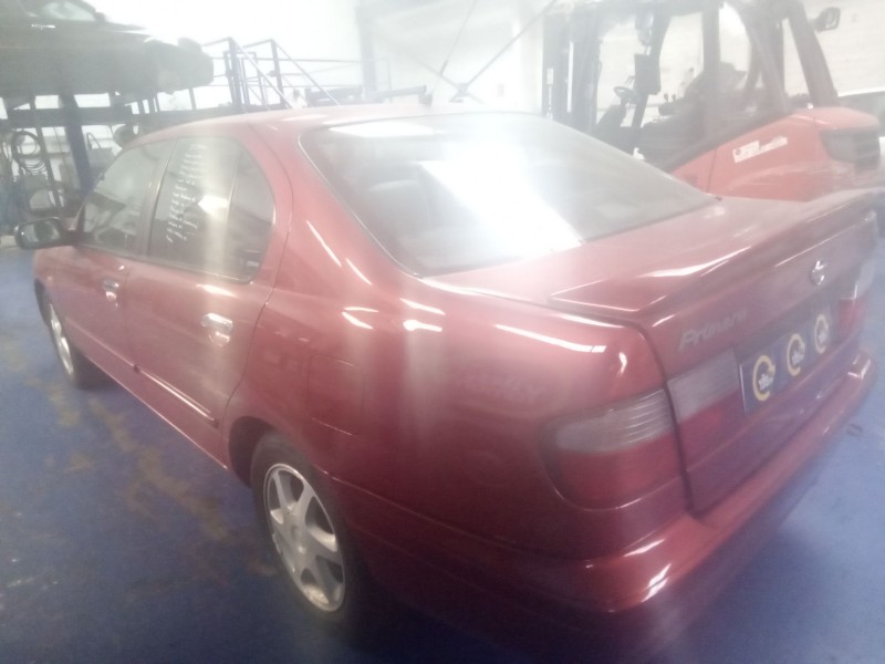 nissan primera berlina (p11) del año 1997