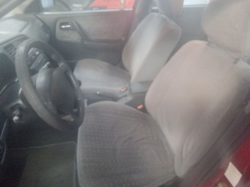 nissan primera berlina (p11) del año 1997