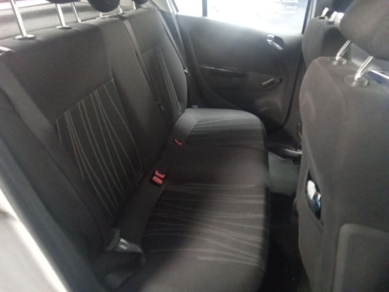 opel corsa d del año 2009