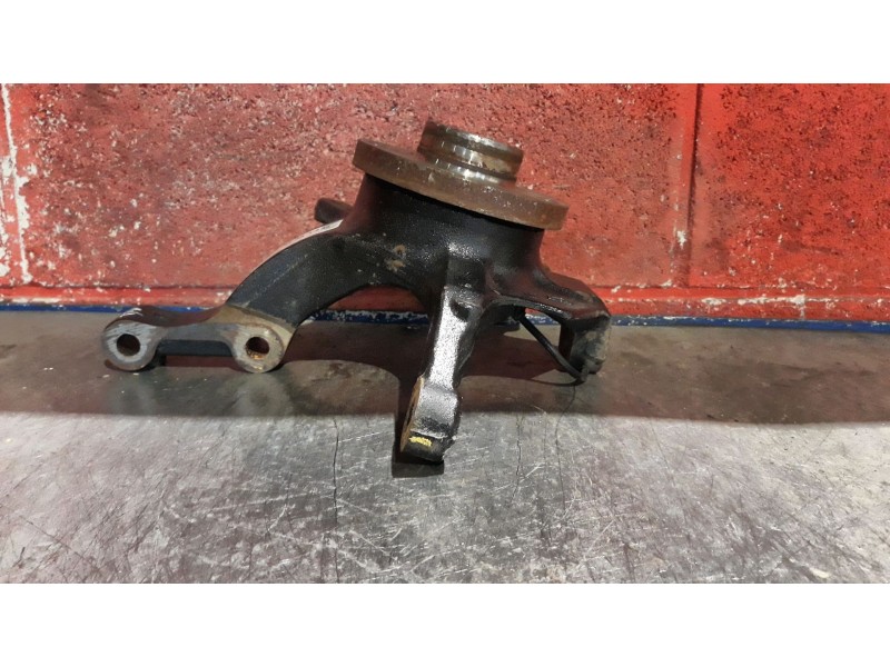 Recambio de mangueta delantera derecha para renault laguna ii (bg0) 2.2 dci (bg09) referencia OEM IAM    Recambio de mangueta delantera derecha para renault laguna ii (bg0) 2.2 dci (bg09) referencia OEM IAM