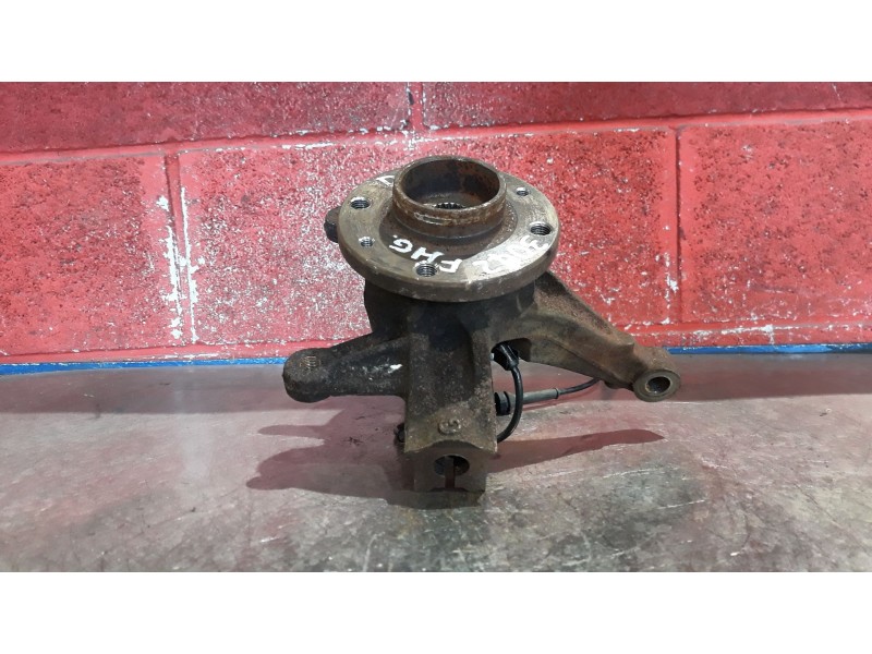 Recambio de mangueta delantero izquierda para renault megane ii classic berlina  | 0.03 - ...  | 0.03 - ... referencia OEM IAM  