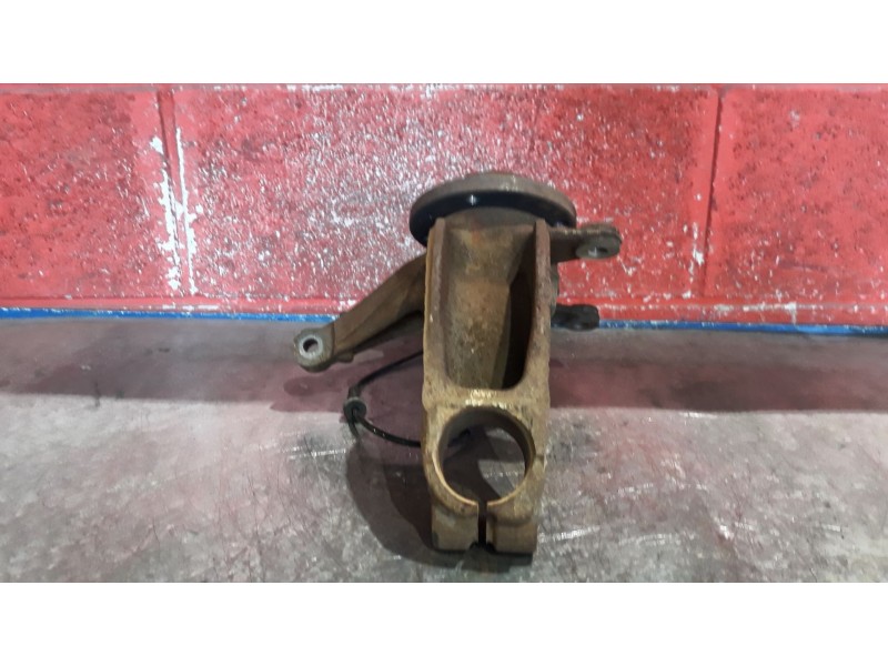 Recambio de mangueta delantero izquierda para renault megane ii classic berlina  | 0.03 - ...  | 0.03 - ... referencia OEM IAM  