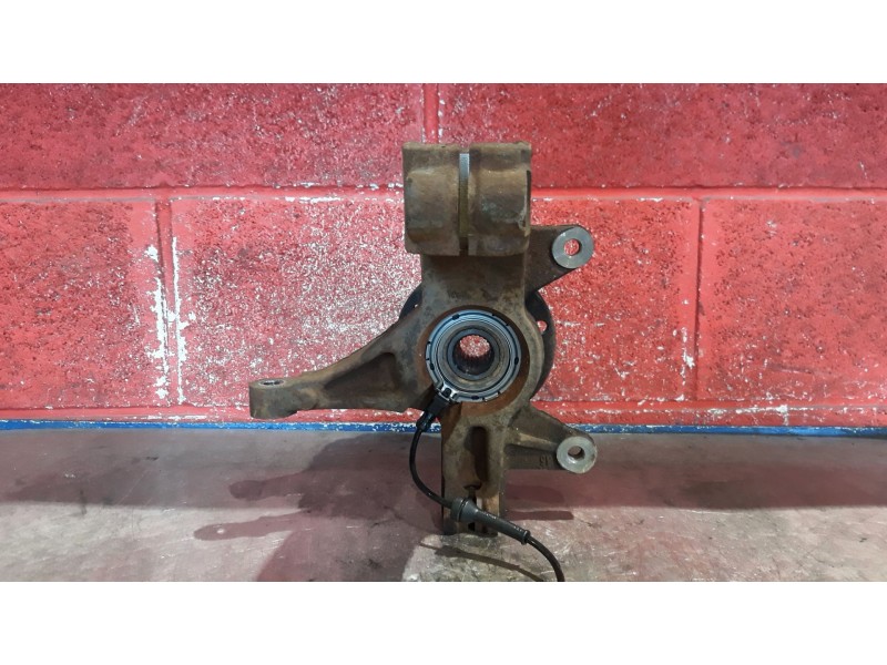 Recambio de mangueta delantero izquierda para renault megane ii classic berlina  | 0.03 - ...  | 0.03 - ... referencia OEM IAM  