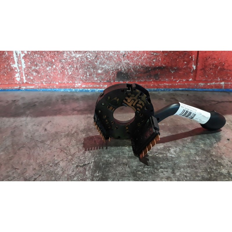 Recambio de mando intermitentes para seat arosa (6h1) 1.4 | 0.97 - 0.01 1.4 | 0.97 - 0.01 referencia OEM IAM   