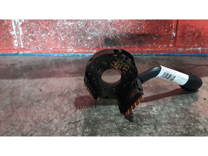 Recambio de mando intermitentes para seat arosa (6h1) 1.4 | 0.97 - 0.01 1.4 | 0.97 - 0.01 referencia OEM IAM   