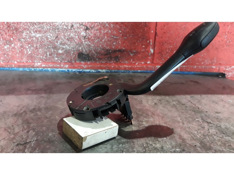 Recambio de mando intermitentes para seat arosa (6h1) 1.4 | 0.97 - 0.01 1.4 | 0.97 - 0.01 referencia OEM IAM   