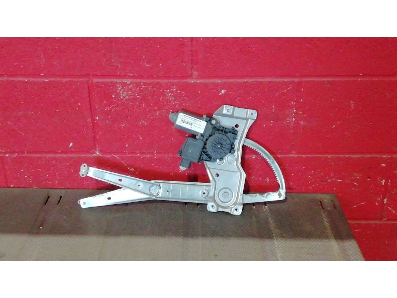 Recambio de elevalunas delantero derecho para opel astra f classic fastback 1.6 i referencia OEM IAM    Recambio de elevalunas delantero derecho para opel astra f classic fastback 1.6 i referencia OEM IAM