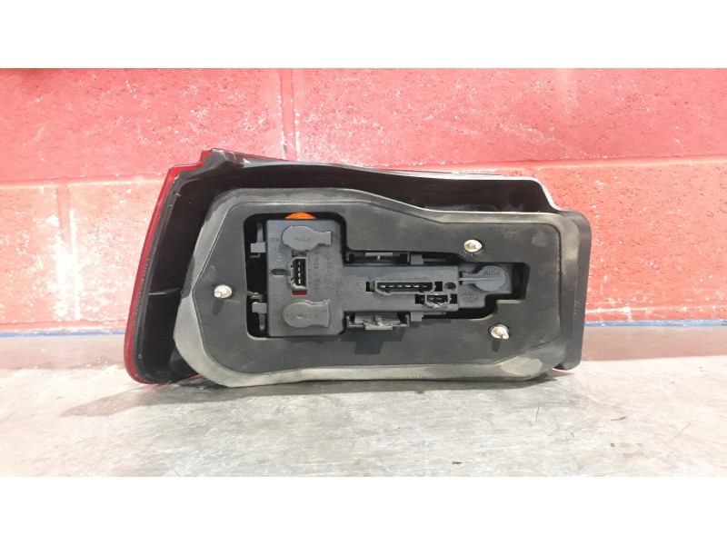 Recambio de piloto trasero derecho para seat ibiza (6k1) sport referencia OEM IAM    Recambio de piloto trasero derecho para seat ibiza (6k1) sport referencia OEM IAM