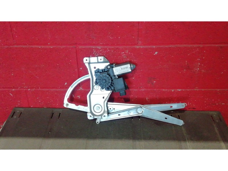 Recambio de elevalunas delantero izquierdo para opel astra f classic fastback 1.6 i referencia OEM IAM    Recambio de elevalunas delantero izquierdo para opel astra f classic fastback 1.6 i referencia OEM IAM