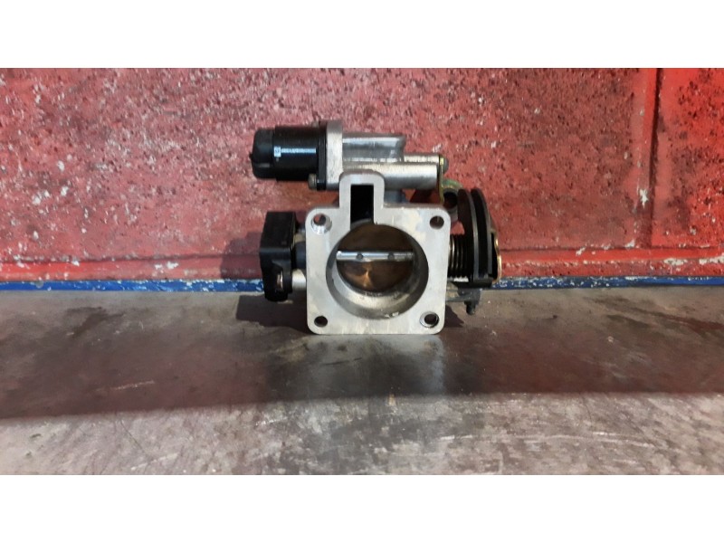 Recambio de caja mariposa para renault megane referencia OEM IAM 71418601 7700861673 