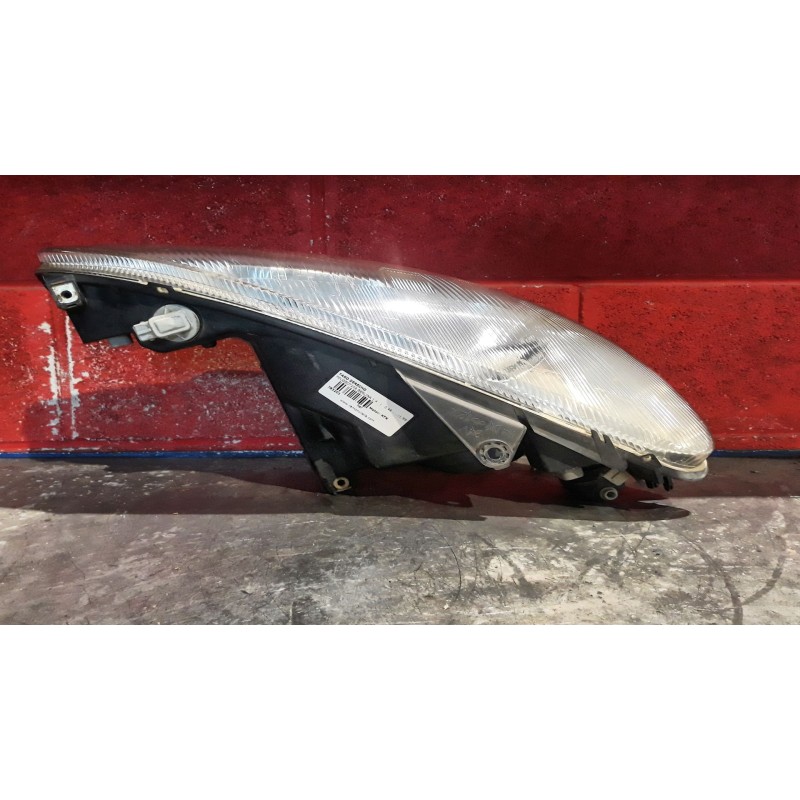 Recambio de faro derecho para peugeot 206 berlina 1.4 | 0.98 - ... 1.4 | 0.98 - ... referencia OEM IAM   