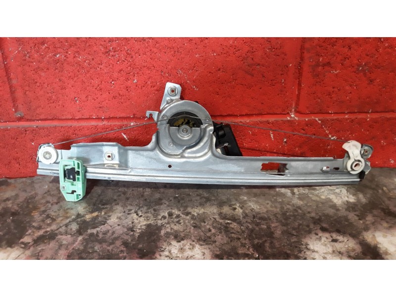 Recambio de elevalu. delan. derecho para renault scenic ii 1.5 dci diesel | 0.03 - 0.09 1.5 dci diesel | 0.03 - 0.09 referencia 
