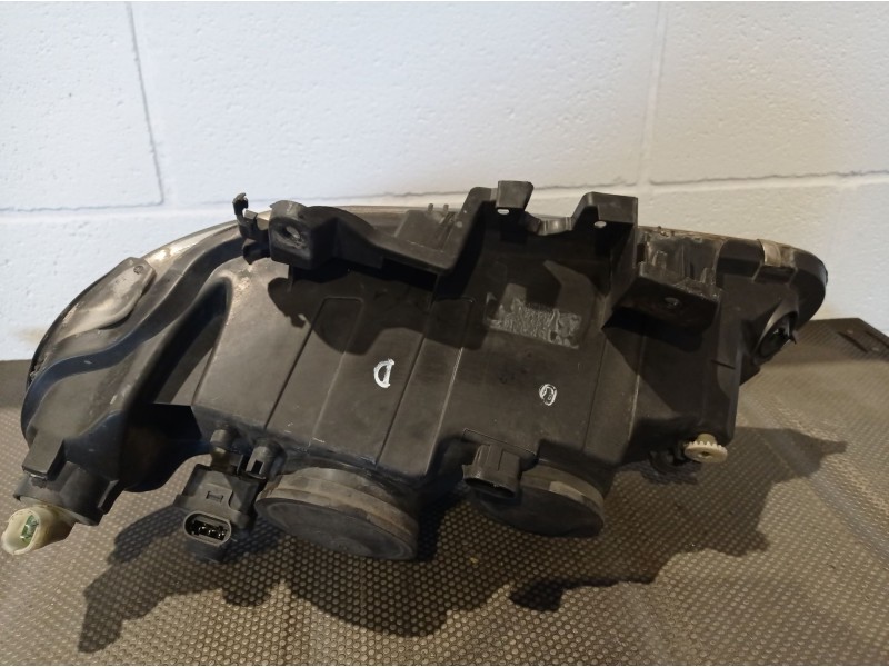 Recambio de faro derecho para renault laguna (b56) referencia OEM IAM   