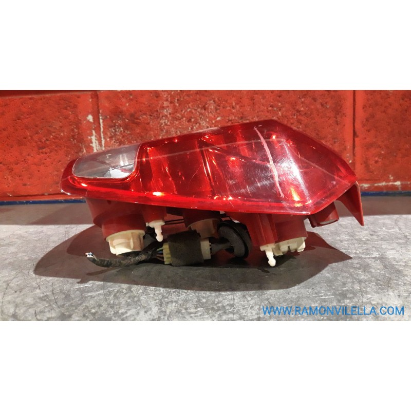 Recambio de piloto trasero derecho para daewoo kalos 1.2 se | 04.03 - 12.04 1.2 se | 04.03 - 12.04 referencia OEM IAM   