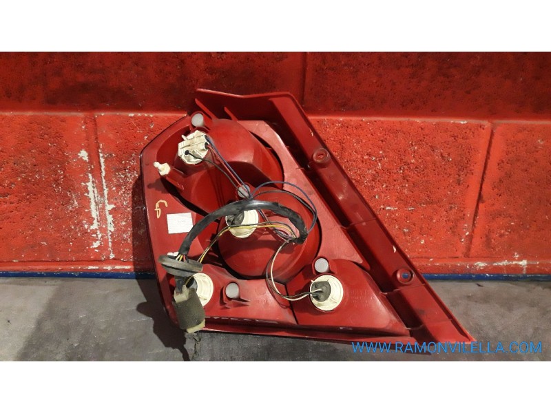 Recambio de piloto trasero derecho para daewoo kalos 1.2 se | 04.03 - 12.04 1.2 se | 04.03 - 12.04 referencia OEM IAM   