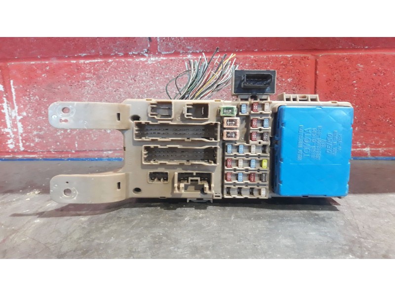 Recambio de caja reles fusibles para toyota corolla (e12)  | 0.02 - 0.07  | 0.02 - 0.07 referencia OEM IAM   