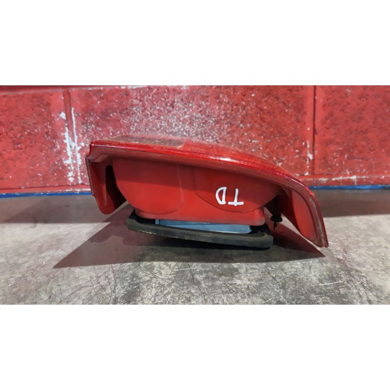 Recambio de piloto trasero derecho para volkswagen passat berlina (3b2) 1.9 tdi | 0.96 - ... 1.9 tdi | 0.96 - ... referencia OEM