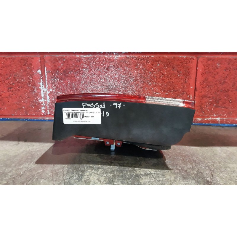 Recambio de piloto trasero derecho para volkswagen passat berlina (3b2) 1.9 tdi | 0.96 - ... 1.9 tdi | 0.96 - ... referencia OEM