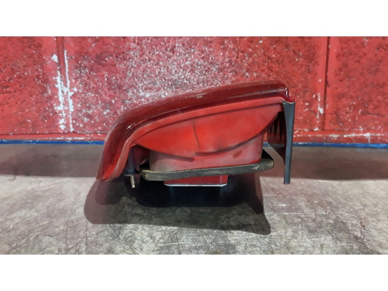 Recambio de piloto trasero derecho para volkswagen passat berlina (3b2) 1.9 tdi | 0.96 - ... 1.9 tdi | 0.96 - ... referencia OEM