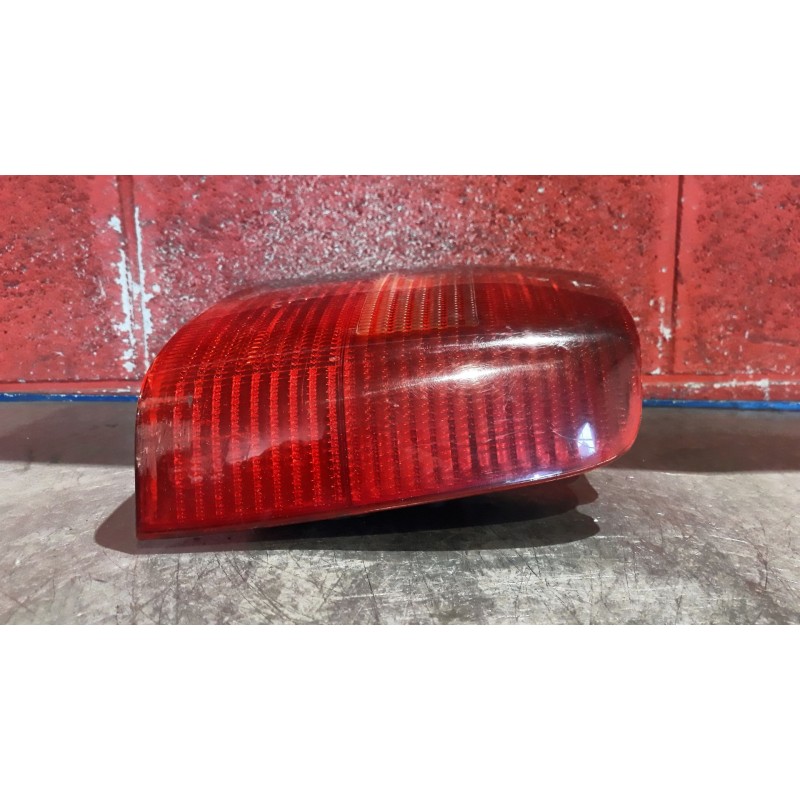 Recambio de piloto trasero derecho para volkswagen passat berlina (3b2) 1.9 tdi | 0.96 - ... 1.9 tdi | 0.96 - ... referencia OEM