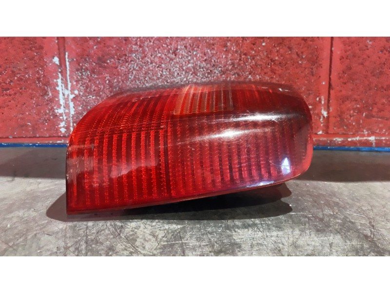 Recambio de piloto trasero derecho para volkswagen passat berlina (3b2) 1.9 tdi | 0.96 - ... 1.9 tdi | 0.96 - ... referencia OEM