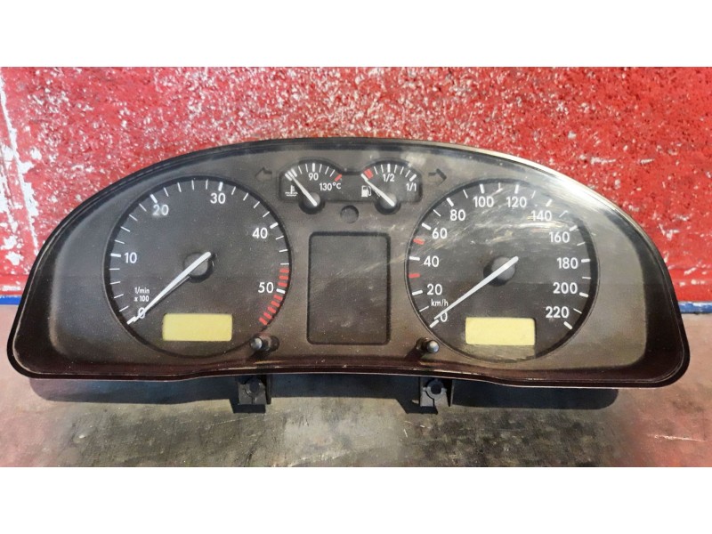 Recambio de cuadro instrumentos para volkswagen passat berlina (3b2) 1.9 tdi | 0.96 - ... 1.9 tdi | 0.96 - ... referencia OEM IA