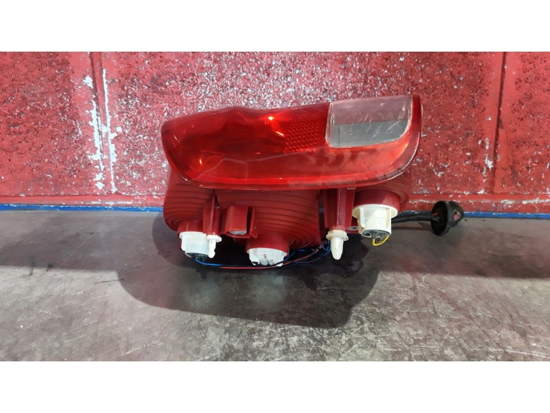 Recambio de piloto trasero izquierdo para daewoo kalos  | 0.02 - 0.04  | 0.02 - 0.04 referencia OEM IAM   