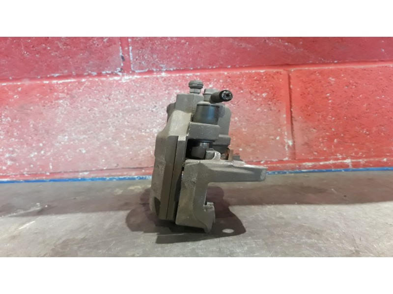 Recambio de pinza freno delantera izquierda para toyota yaris (ksp9/scp9/nlp9) 1.4 turbodiesel cat referencia OEM IAM   