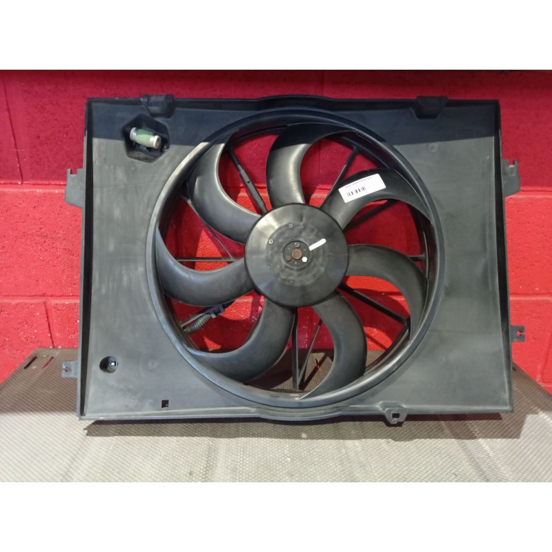 Recambio de electroventilador para hyundai tucson (jm) 2.0 crdi cat | 0.04 - 0.10 2.0 crdi cat | 0.04 - 0.10 referencia OEM IAM 