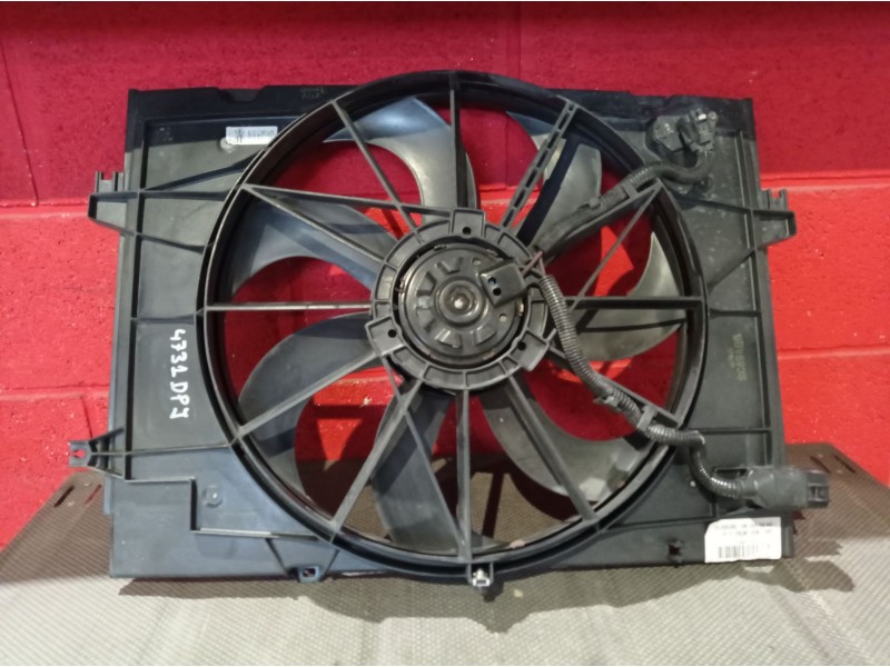 Recambio de electroventilador para hyundai tucson (jm) 2.0 crdi cat | 0.04 - 0.10 2.0 crdi cat | 0.04 - 0.10 referencia OEM IAM 
