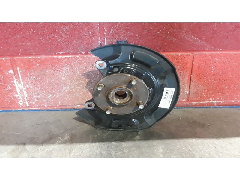 Recambio de mangueta delantera izquierda para toyota yaris (ksp9/scp9/nlp9) 1.4 turbodiesel cat referencia OEM IAM    Recambio de mangueta delantera izquierda para toyota yaris (ksp9/scp9/nlp9) 1.4 turbodiesel cat referencia OEM IAM