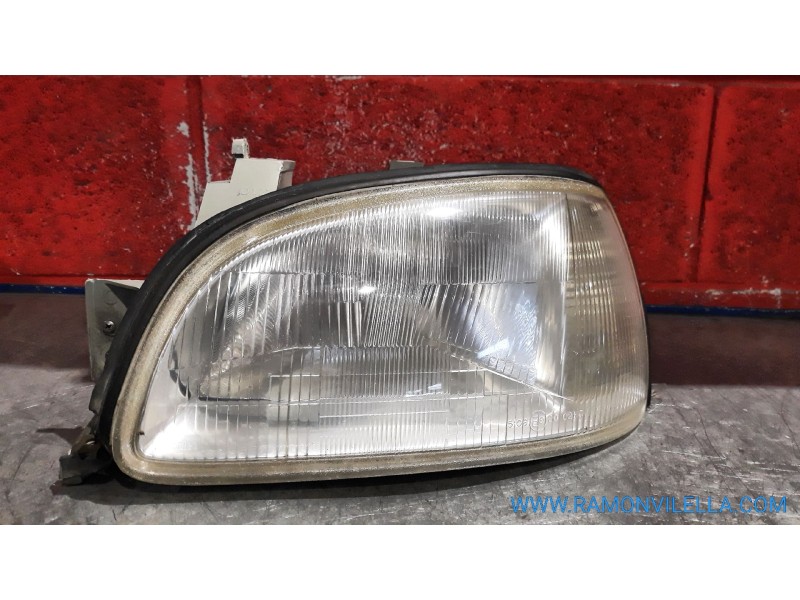 Recambio de faro izquierdo para renault clio 1.2 referencia OEM IAM    Recambio de faro izquierdo para renault clio 1.2 referencia OEM IAM