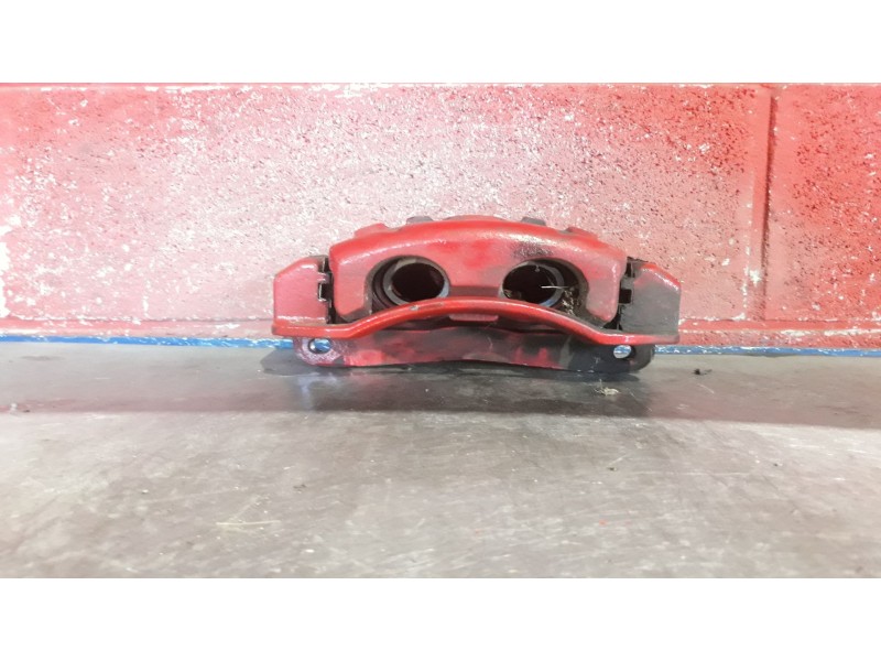 Recambio de pinza freno delantera derecha para kia carnival ii 2.9 cdri ex referencia OEM IAM   