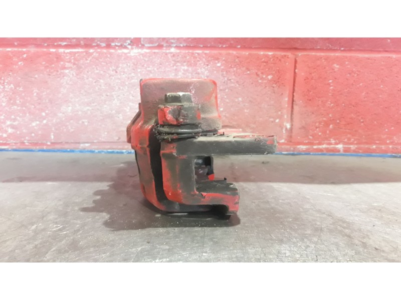 Recambio de pinza freno delantera derecha para kia carnival ii 2.9 cdri ex referencia OEM IAM   