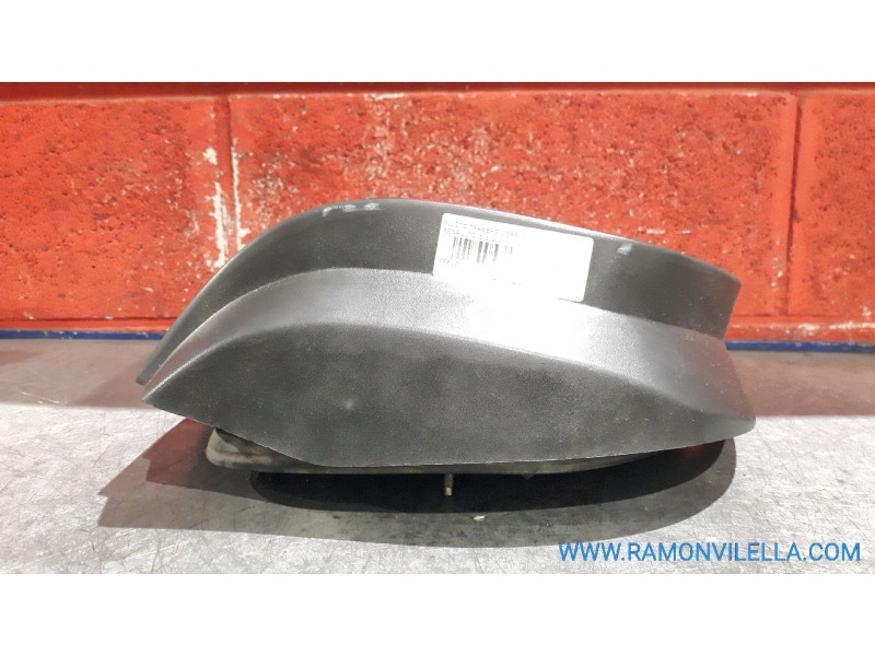 Recambio de piloto trasero derecho para renault clio 1.2 referencia OEM IAM    Recambio de piloto trasero derecho para renault clio 1.2 referencia OEM IAM