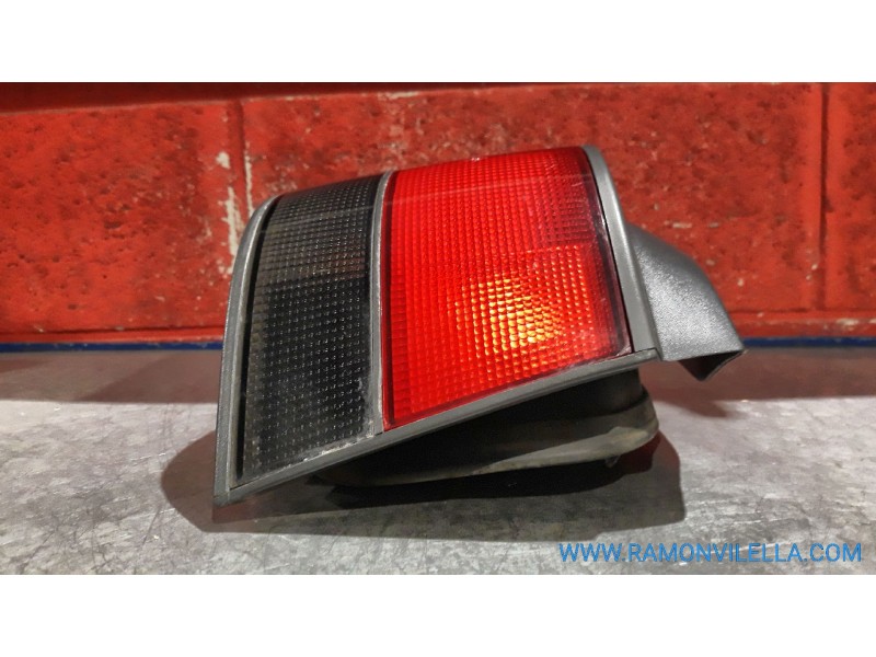 Recambio de piloto trasero derecho para renault clio 1.2 referencia OEM IAM    Recambio de piloto trasero derecho para renault clio 1.2 referencia OEM IAM