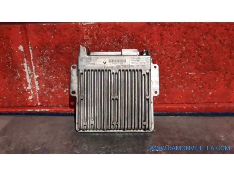 Recambio de centralita motor uce para renault clio 1.2 referencia OEM IAM 77000101909 216169670  Recambio de centralita motor uce para renault clio 1.2 referencia OEM IAM 77000101909 216169670