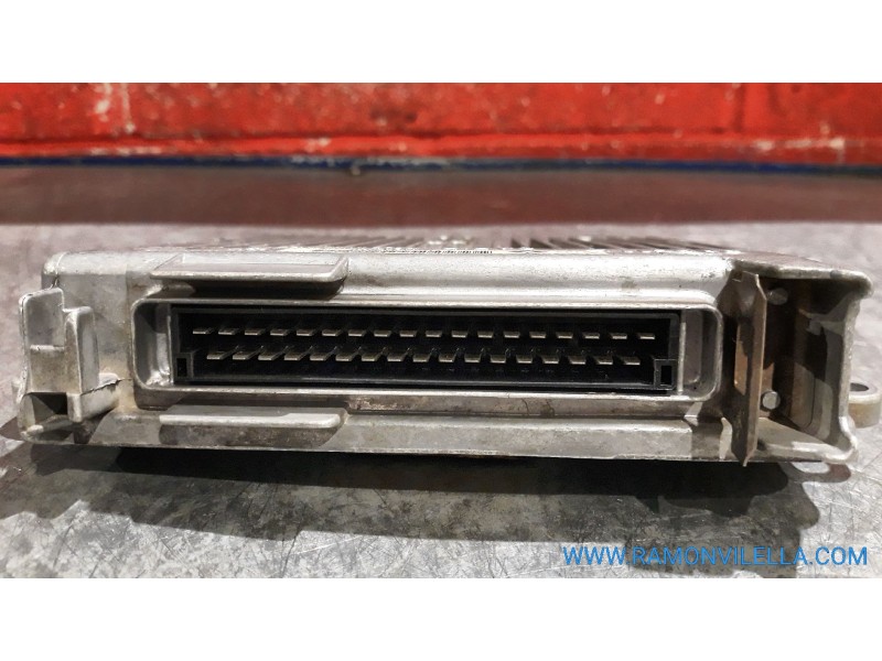 Recambio de centralita motor uce para renault clio 1.2 referencia OEM IAM 77000101909 216169670  Recambio de centralita motor uce para renault clio 1.2 referencia OEM IAM 77000101909 216169670