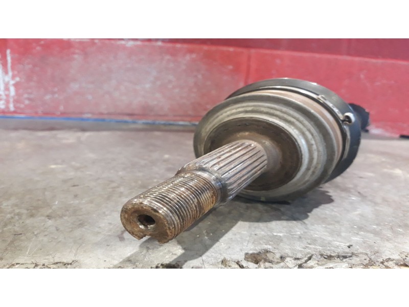 Recambio de transmision delantera derecha para toyota yaris (ksp9/scp9/nlp9) 1.4 turbodiesel cat referencia OEM IAM    Recambio de transmision delantera derecha para toyota yaris (ksp9/scp9/nlp9) 1.4 turbodiesel cat referencia OEM IAM