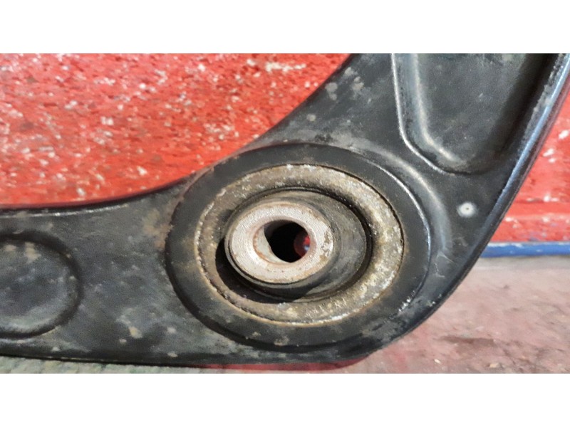 Recambio de brazo susp. inferior delantero izquierdo para peugeot 307 (s1) xr | 04.01 - 12.04 xr | 04.01 - 12.04 referencia OEM 