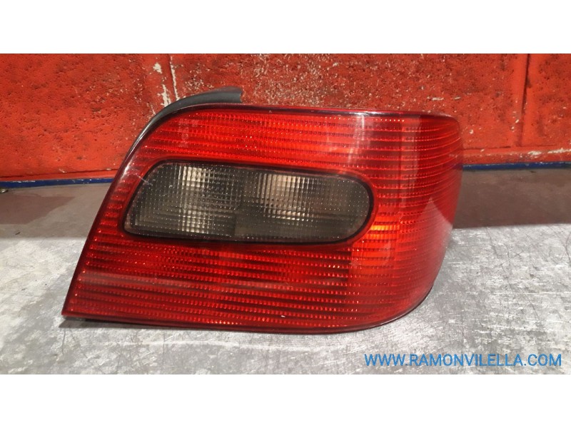 Recambio de piloto trasero derecho para citroen xsara 1.6 lx referencia OEM IAM    Recambio de piloto trasero derecho para citroen xsara 1.6 lx referencia OEM IAM