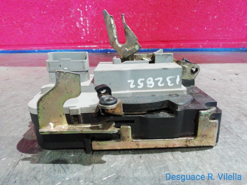 Recambio de cerra. puer. delantero derecha para citroen xsara berlina 1.6 16v chrono | 01.01 - ... 1.6 16v chrono | 01.01 - ... 