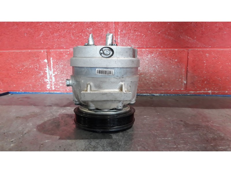 Recambio de compresor aire acondicionado para renault megane scenic alize 1.9dti referencia OEM IAM 82D0155023CA  