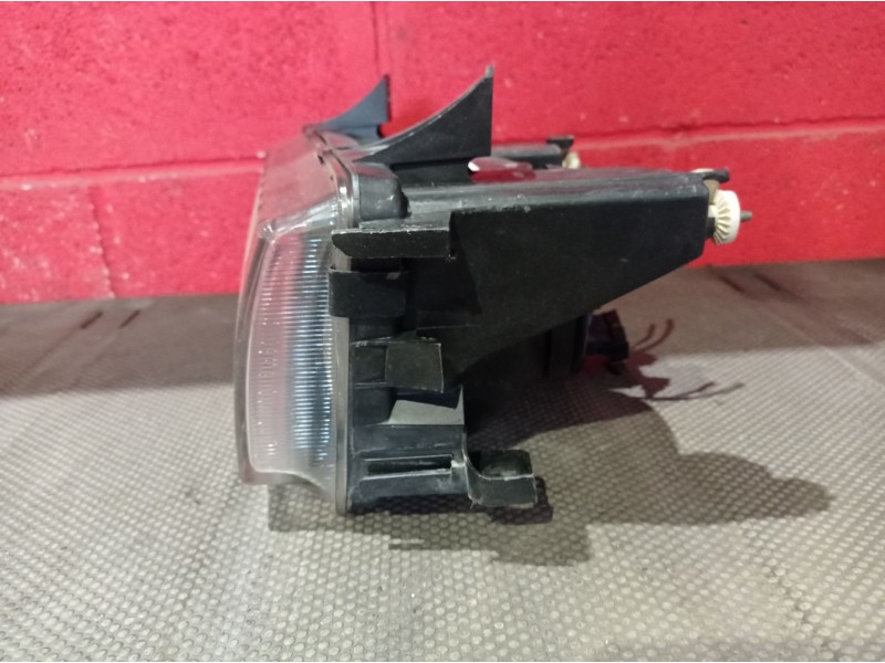 Recambio de faro izquierdo para bmw serie 3 compacto (e36) 318tds | 03.95 - 12.01 318tds | 03.95 - 12.01 referencia OEM IAM   