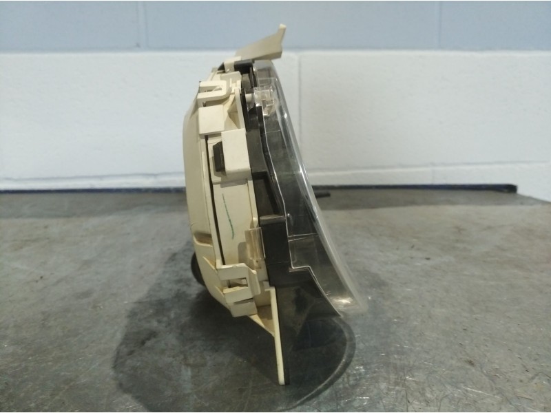 Recambio de cuadro instrumentos para mazda bt-50 (un)  | 0.06 - ...  | 0.06 - ... referencia OEM IAM UR8255430A   Recambio de cuadro instrumentos para mazda bt-50 (un)  | 0.06 - ...  | 0.06 - ... referencia OEM IAM UR8255430A